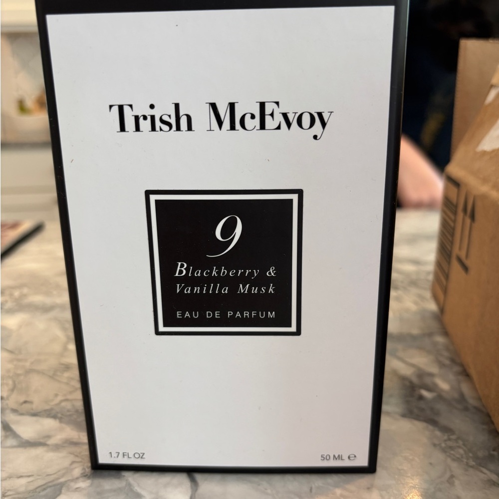 Trish McEvoy No. 9 BlackBerry & Vanilla Musk Perfume